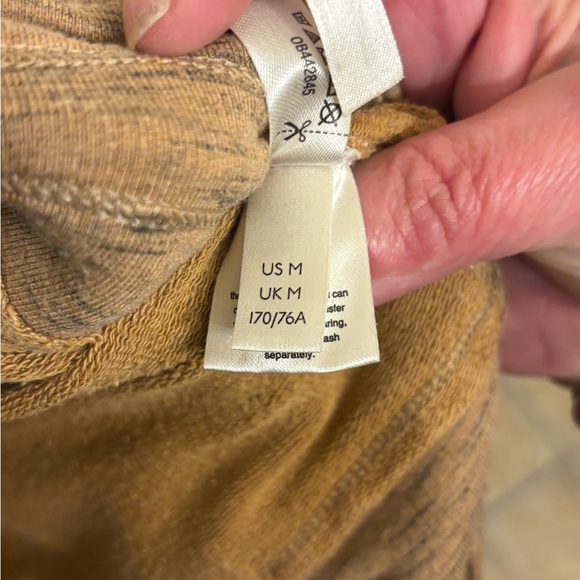 Women’s Free People Movement leggings. - Picture 5 of 8